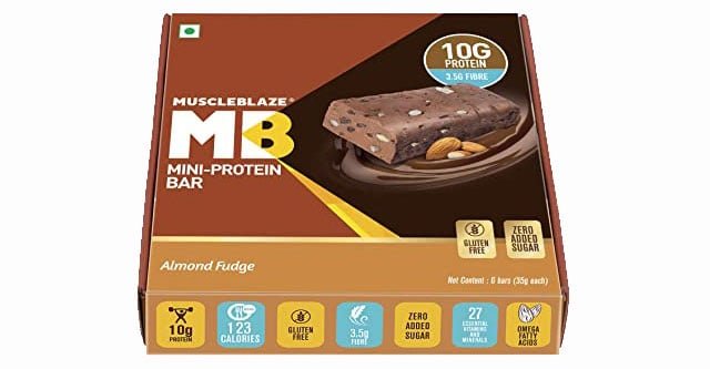 MuscleBlaze High Protein Bars in Chocolate Fudge (10 bars)