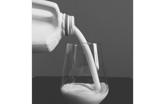 Is buttermilk High in Sugar