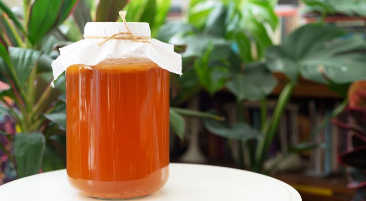 9 Dangers Of Drinking Kombucha Tea (and 9 Benefits)